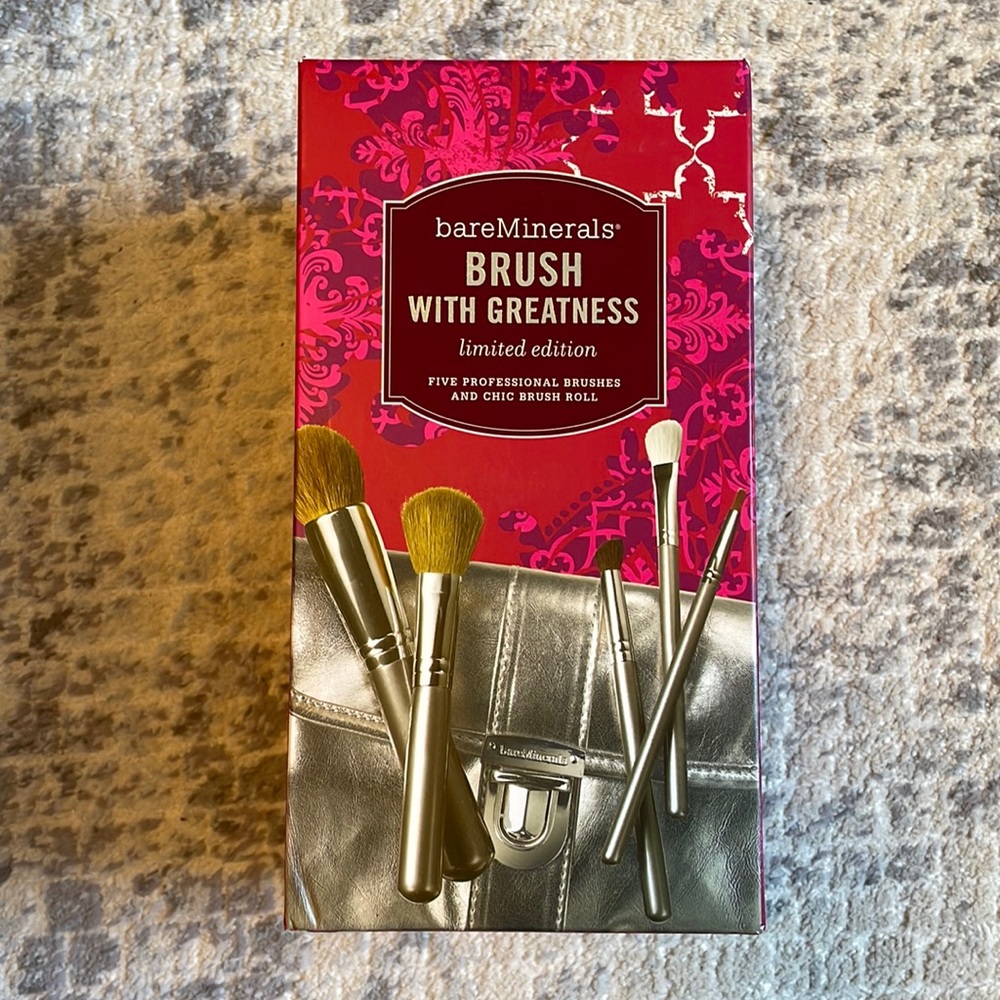 bareMinerals Brush with Greatness brush set